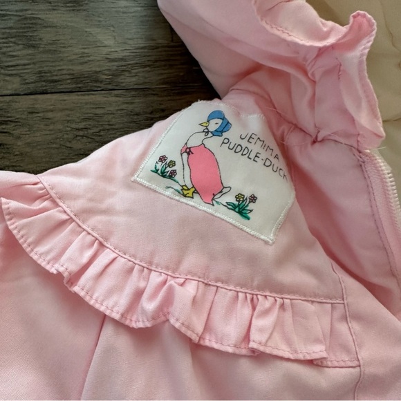 Vintage Baby Girl 12 months Quiltex Beatrix Potter Pink Jacket Coat Peter Rabbit - Picture 4 of 9
